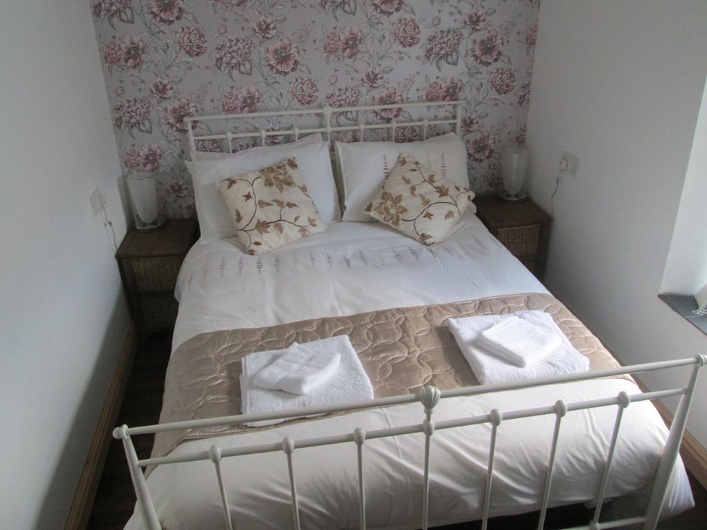 The Hub At Abercrave Bed & Breakfast Abercraf Exterior foto