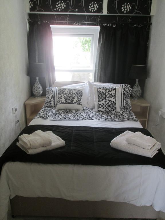The Hub At Abercrave Bed & Breakfast Abercraf Exterior foto